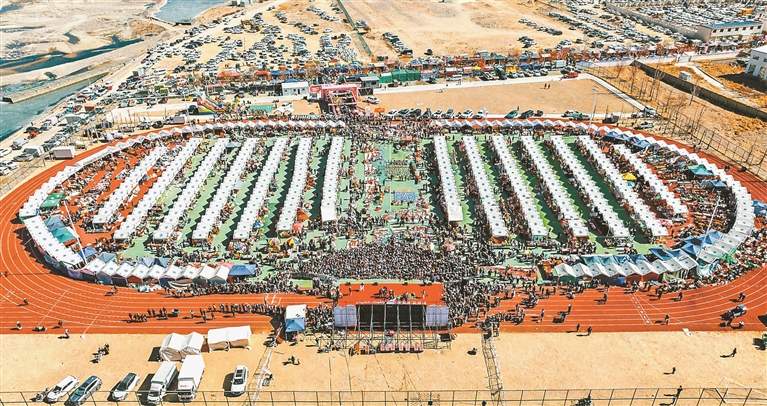 在人间烟火中感受浓浓年味