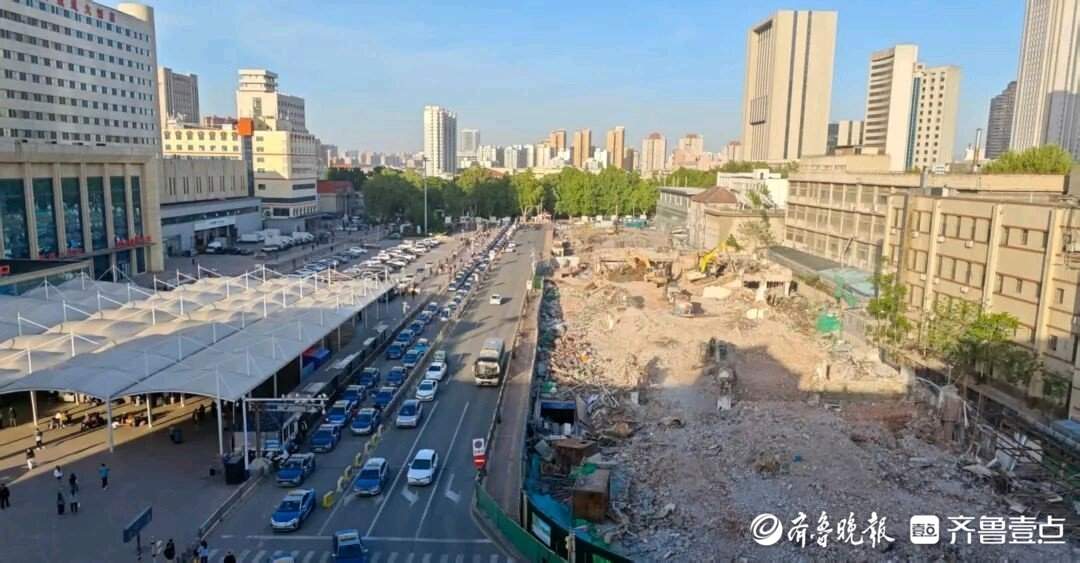 天龙大厦拆除，济南站南广场的“破局”与“重构”