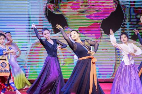 长春早期教育学院第五届文化艺术节开幕式隆重举行