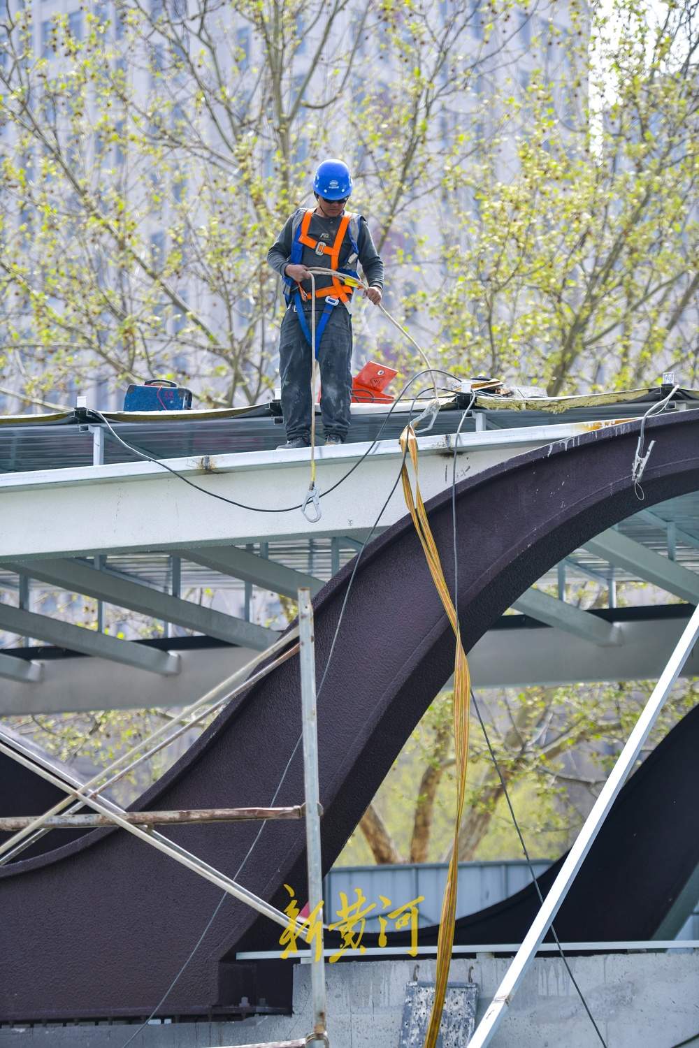 济南地铁4号线站点出入口“露脸” 距离山博“一步之遥”