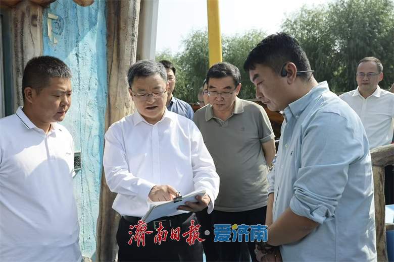 于海田督导检查安全生产工作和节日市场供应时强调：扎实做好安全生产保供稳价等各项工作 确保人民群众欢乐祥和平安过节