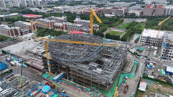 全国首个！空天信息大学建设工程项目二期一批次主体结构全面封顶