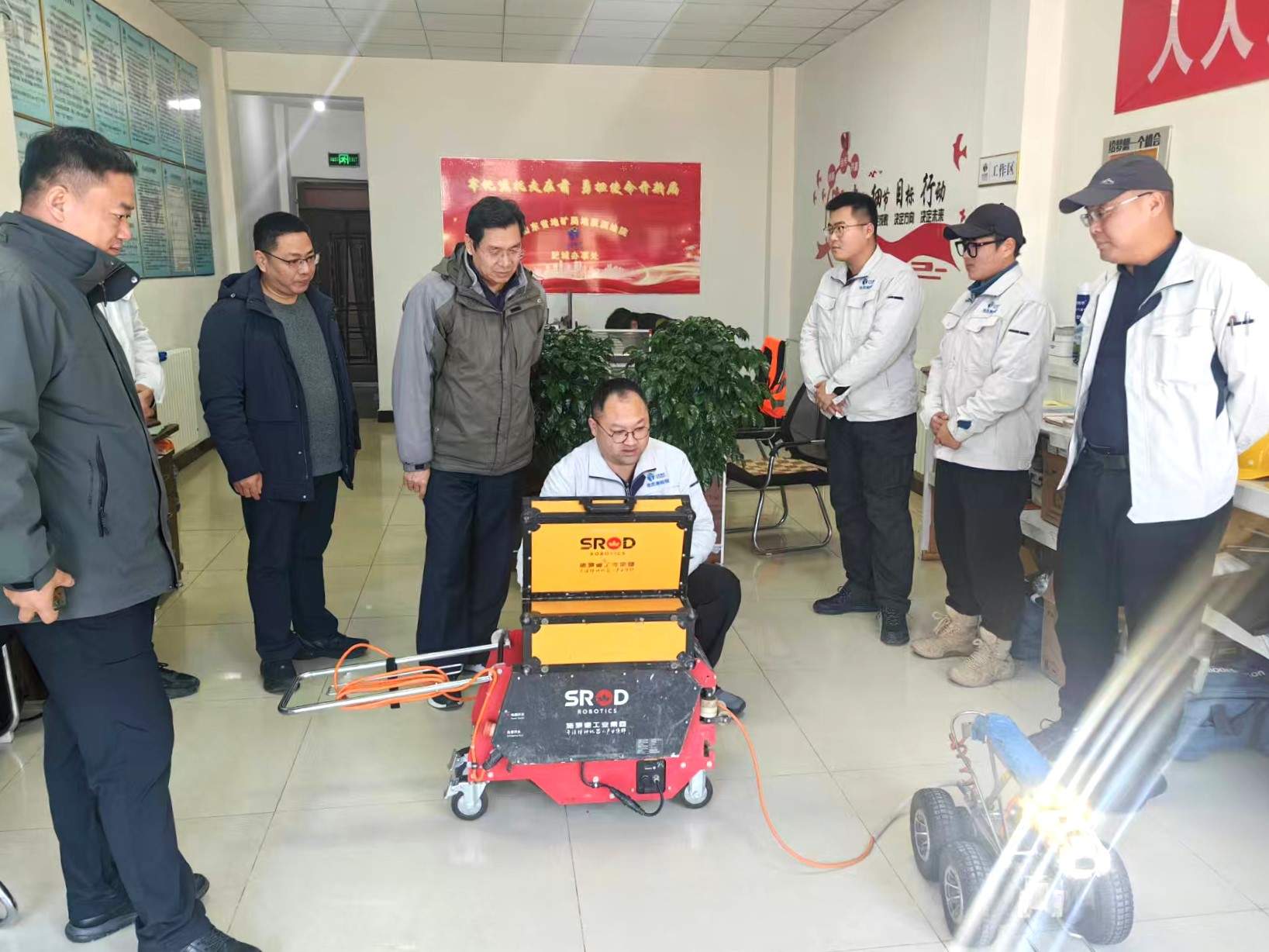 山东省地质工会到山东省地矿局地质测绘院野外项目一线开展慰问与安全检查