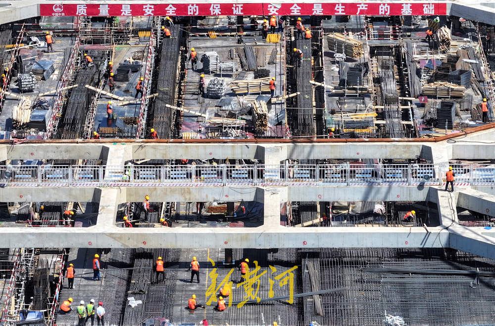 济南机场二期改扩建工程地铁3号线代建段完成主体结构施工