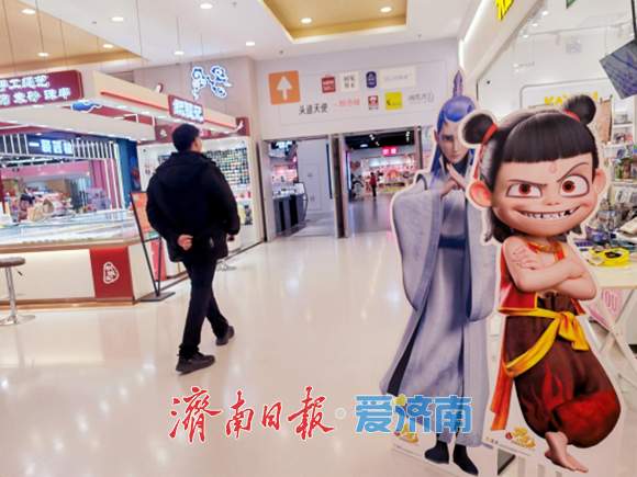 融媒·深调查丨“吒儿”周边火爆的同时，正版手办一“吒”难求： IP经济，这个富矿 怎么挖 ？