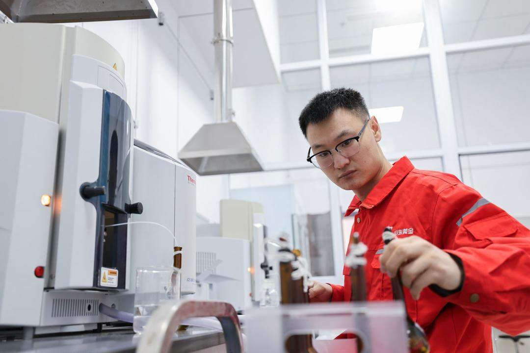 山东多位工匠人才被授予“全国劳动模范”荣誉称号