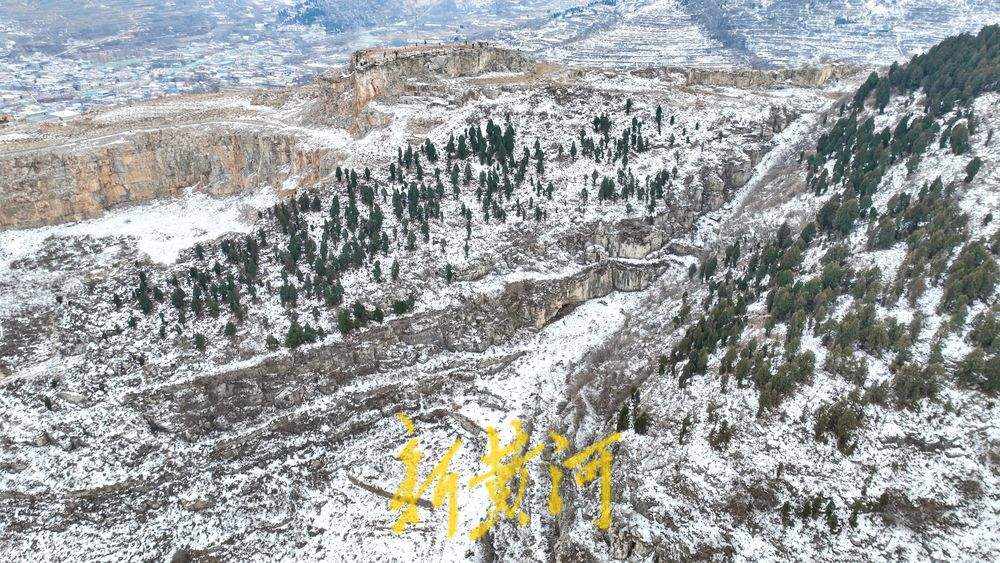 泉城持续低温天气，南山冰雪覆盖现北国风光