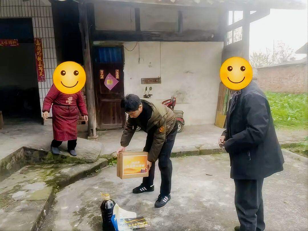 市县联动送温暖 爱心暖流涌蓉城——成都2025年寒冬送温暖活动