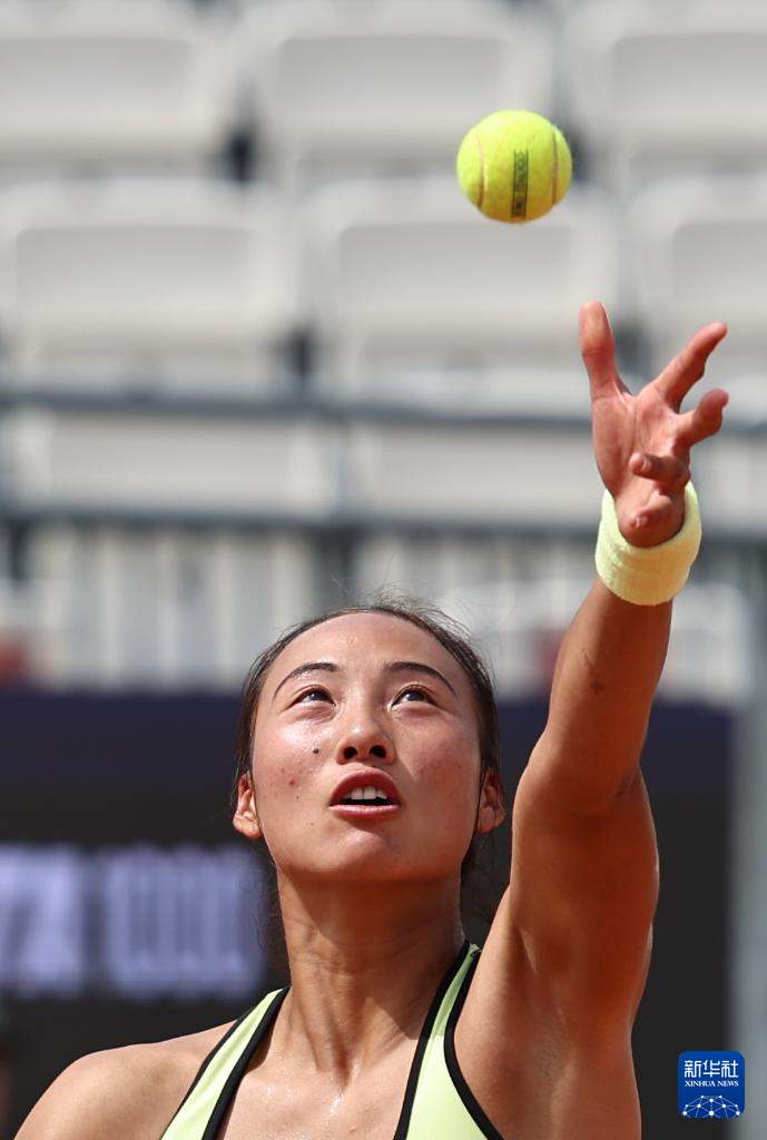 WTA1000罗马站：郑钦文晋级