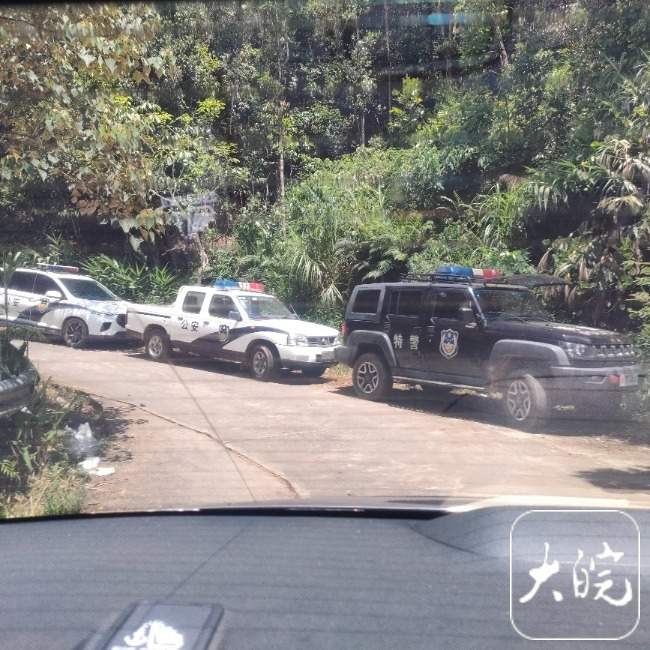 广西防城港致5死命案嫌疑人潜逃，当地村民：家门反锁、不敢上山采八角