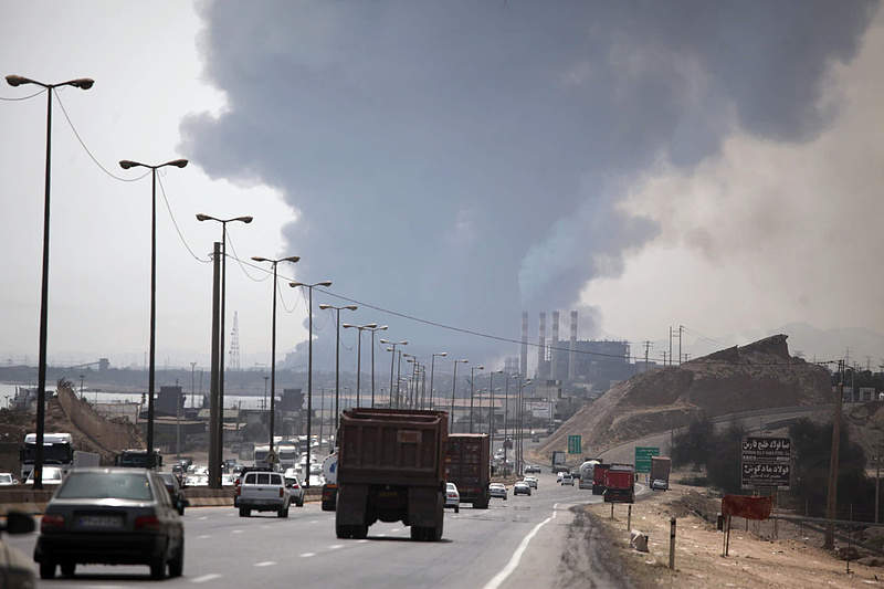 伊朗港口爆炸已造成18人死亡