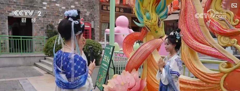 从景区汉服到婚礼婚纱：服装租赁产业规模持续增长，新模式激活消费潜力