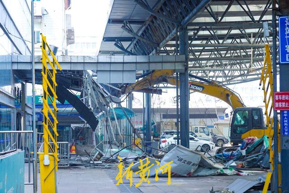 济南火车站南侧两大标志性建筑“退场”