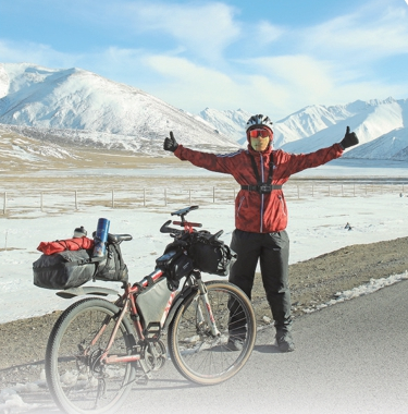 融媒·画像丨“00后”大学生历经55天、4260公里的骑行进藏之旅—— 一人一车，直达拉萨！