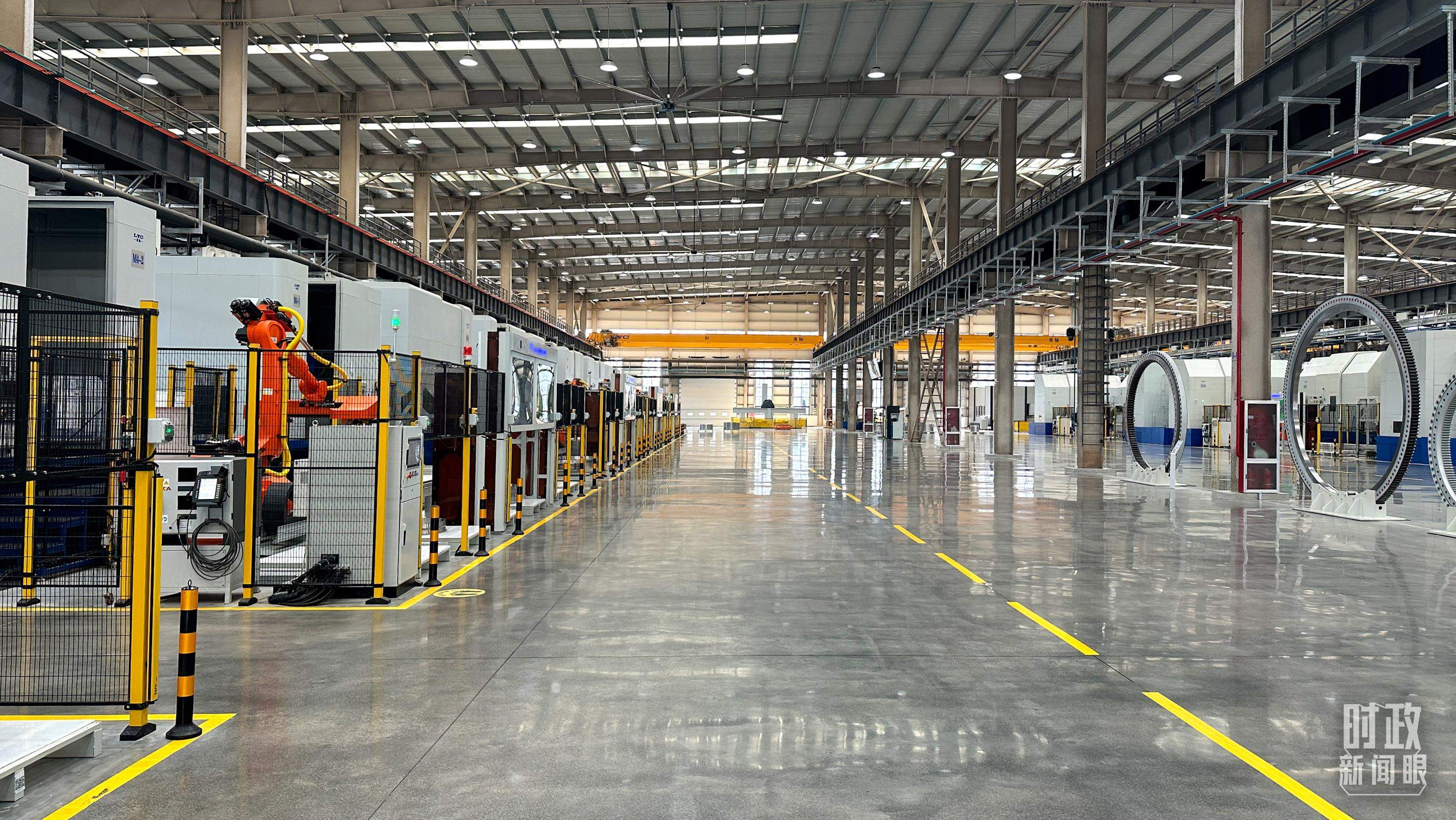 时政新闻眼丨习主席二〇二六年新年贺词，致平凡闪光的我们