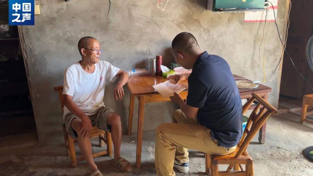 “哥，一共31100元，都还了！”