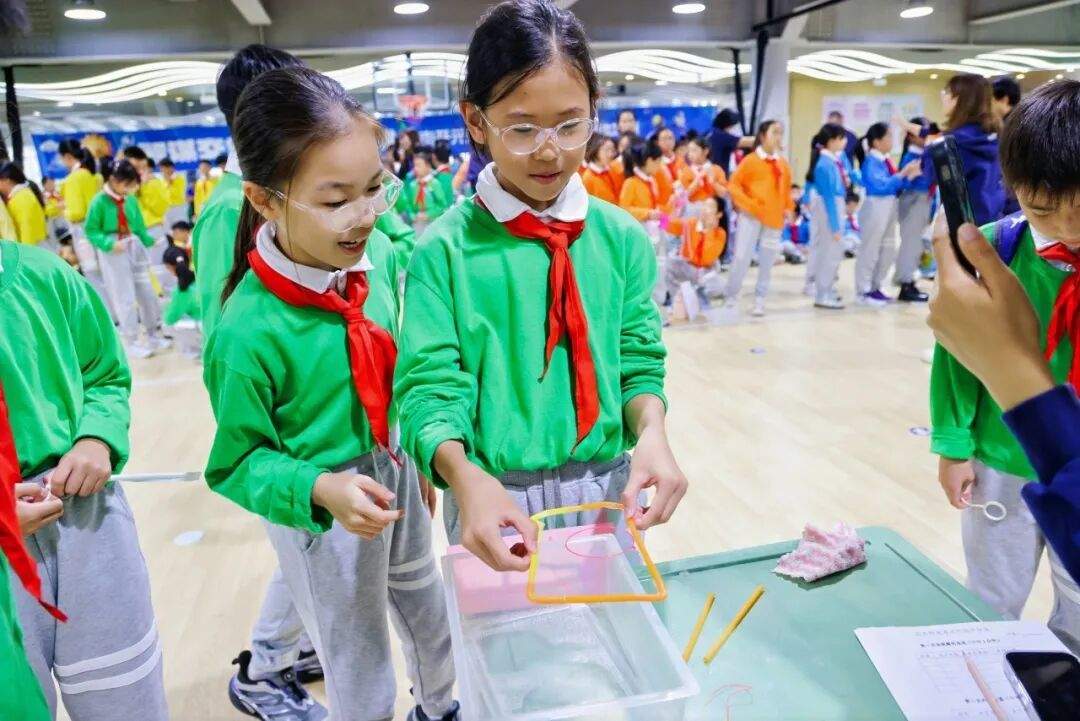 第五届科技节收官！开元校园秒变“科技乐园”