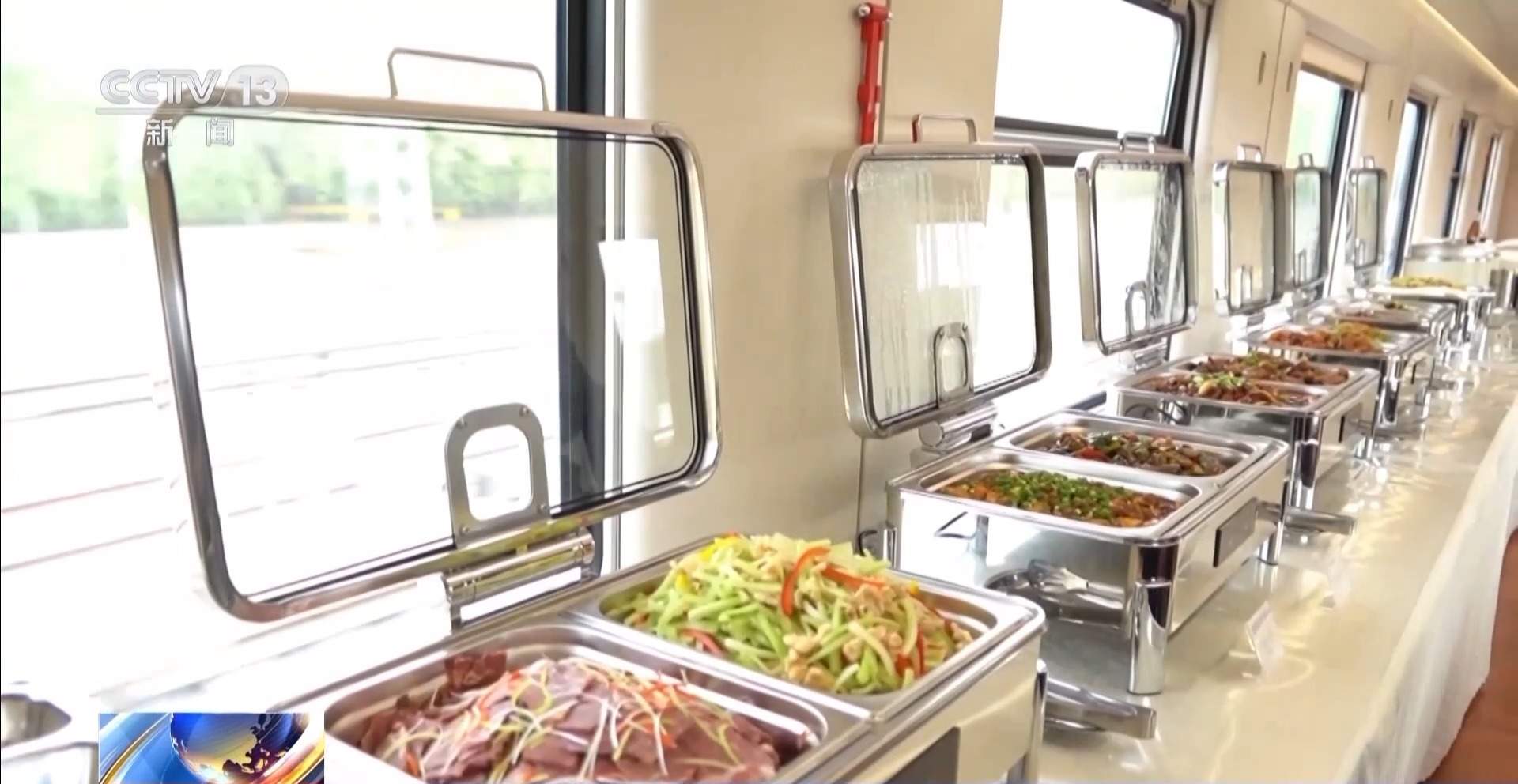 火车上的自助餐你吃过吗?普速列车餐饮方式又更新啦