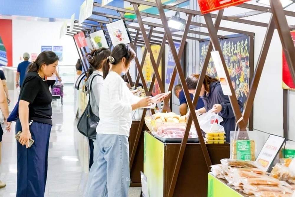 从“赶路”到“留步”：济南地铁4号线把烟火揉进通勤时光