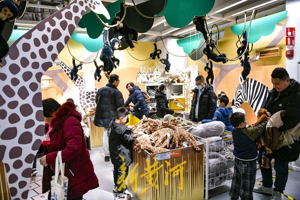 宣布全国关闭7家门店后，宜家济南商场开业8年人气依旧高涨