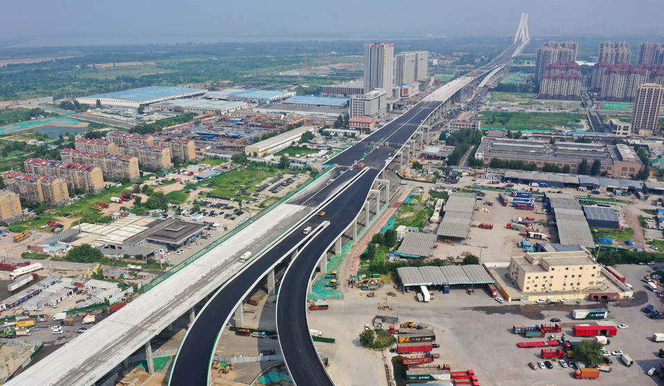 济南黄河大桥复线桥进入收尾冲刺阶段，年底具备通车条件