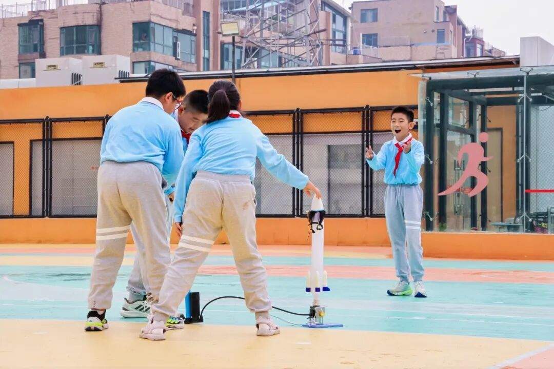 第五届科技节收官！开元校园秒变“科技乐园”