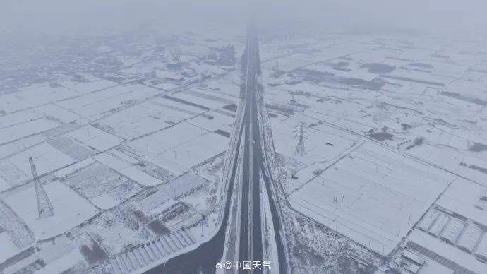 多地紧急通知高速封闭!今冬最强雨雪来袭