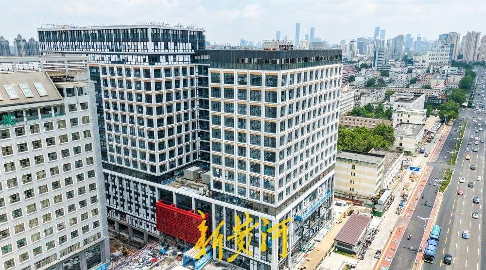 老校区建起新医疗综合楼，将新增810张床位