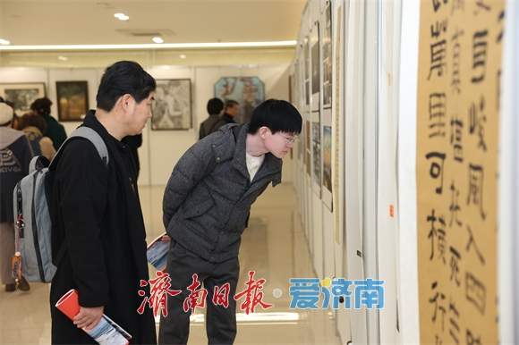 六载芳华不负约 光影盛宴如期至 第六届“泉城晚晴·翰墨光影”老年文化艺术季颁奖仪式举办