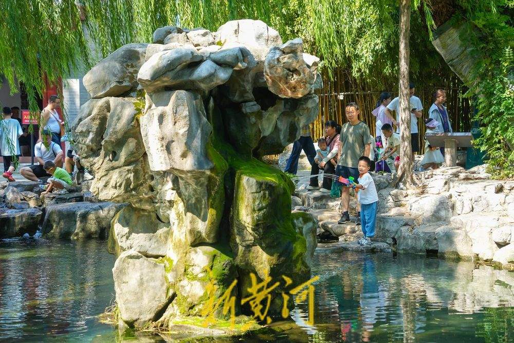 月牙泉滴水啦！济南地下水位逼近29米大关 