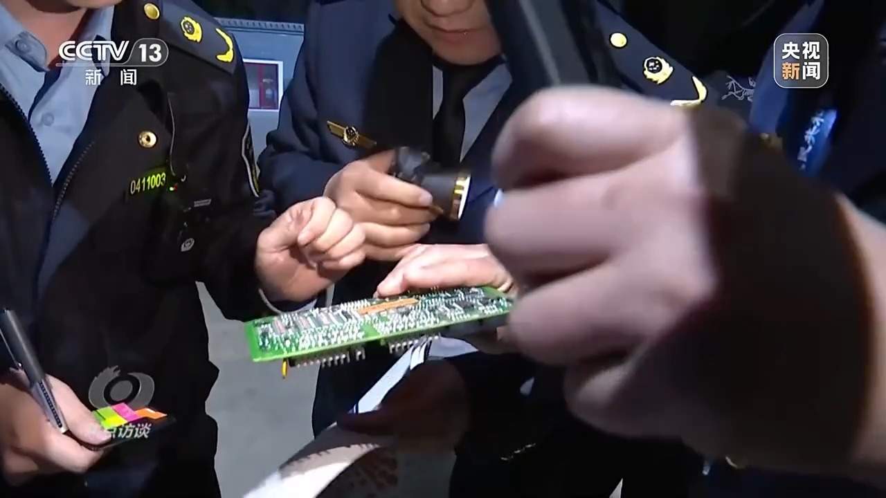 偷油又偷税！总台曝光问题加油站作弊“花招”