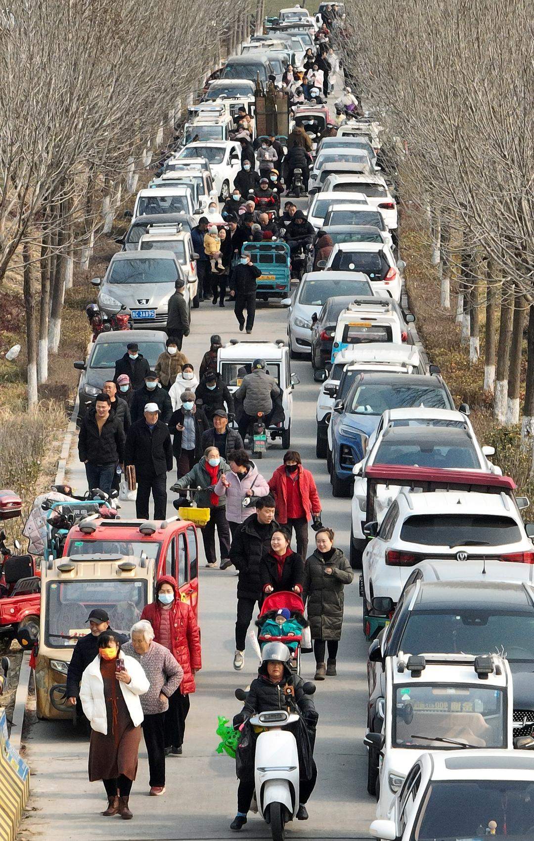 一幅画带火一个村！淄博沈家村迎来最热闹的春天