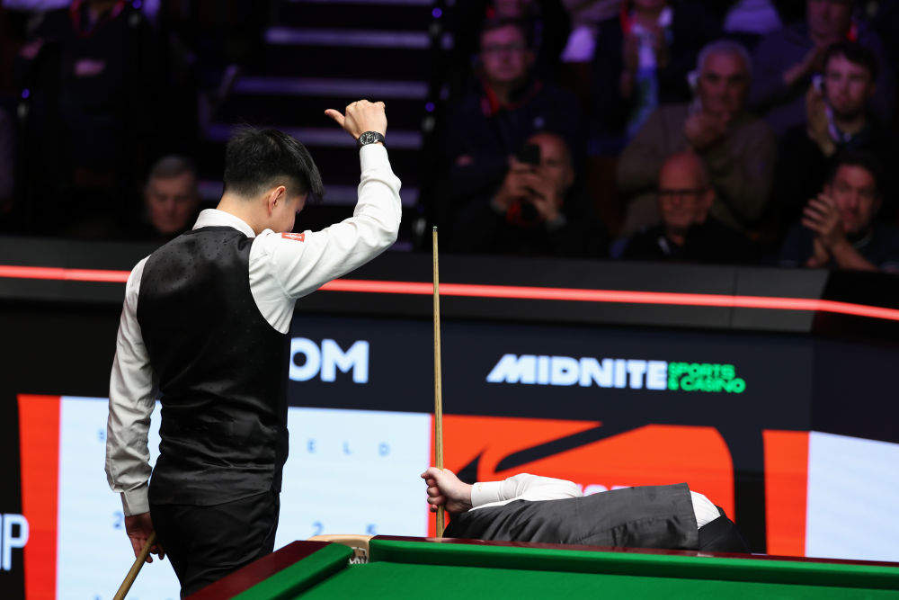 斯诺克世锦赛赵心童挺进16强