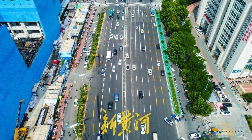 这段经十路实现双向12车道通行 恢复地铁建设前原貌