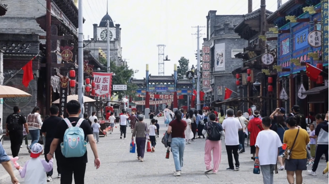 融媒·见证丨微短剧产业崛起，济南也有大动作——镜头里的新赛道