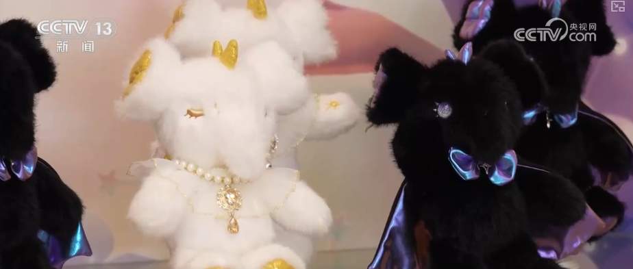 “爆款”“上头”！多维度观察 外贸凭借“硬核支撑”铺开全球贸易“网络”