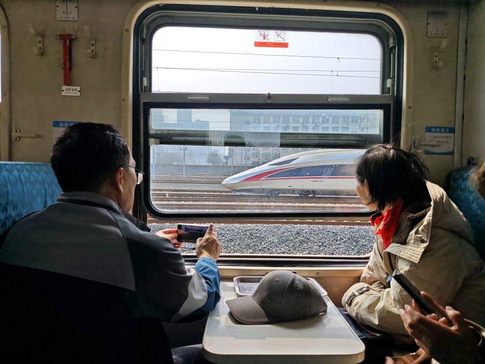 春日经济新图景 坐趟开往春天的“时光机”