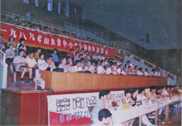 济南肖像丨皇亭守梦人:一座场馆,半城体育记忆