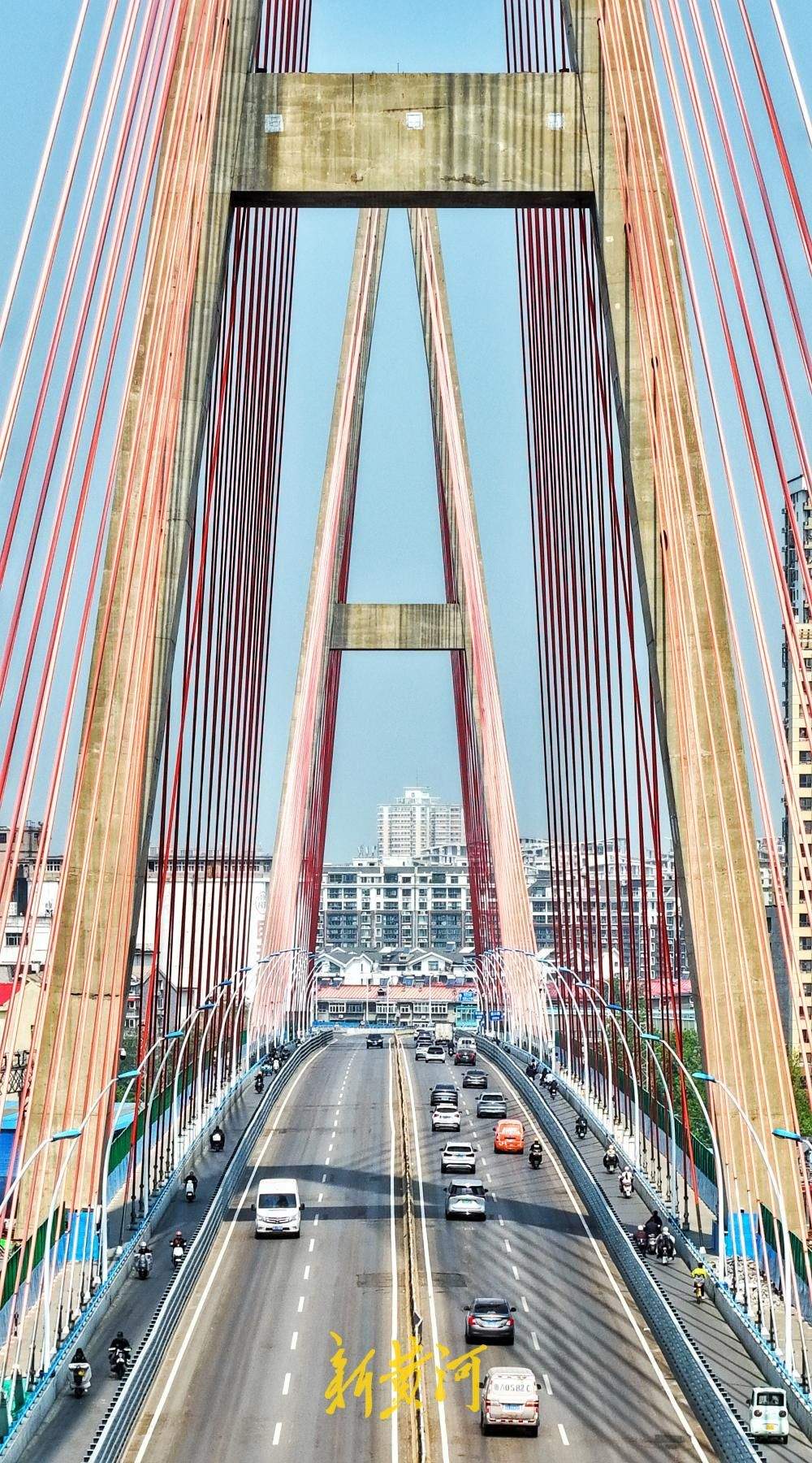 济南“22岁”纬六路高架桥大修进行时