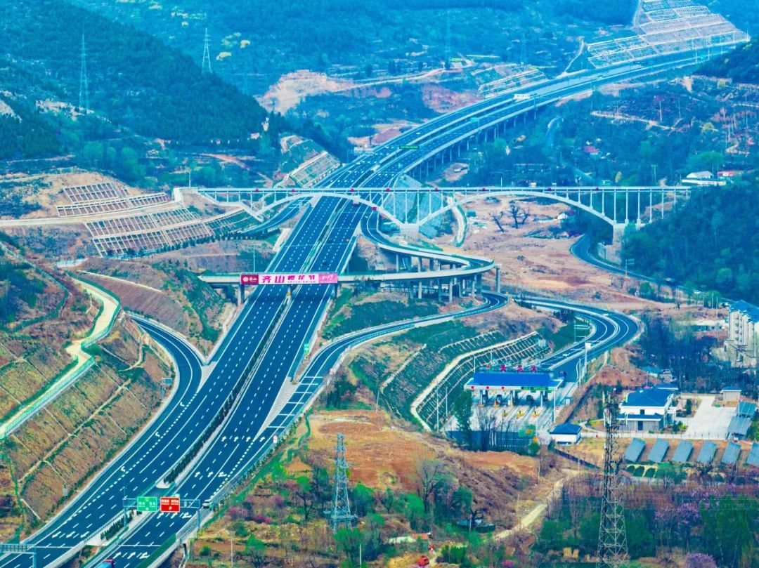 沿着高速去踏青济青中线美不胜收