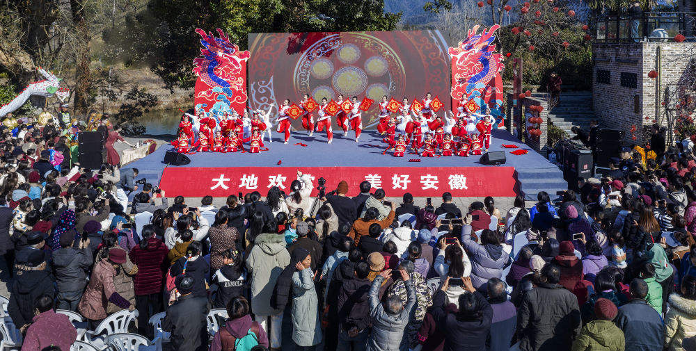 “村晚”开场！中国乡村文化IP释放新活力