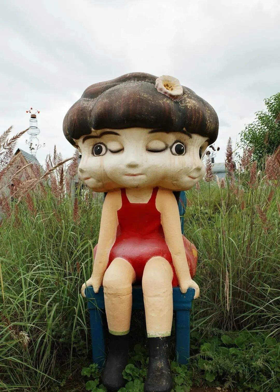 云南一景区“人体蜈蚣”等雕塑被指恐怖,工作人员:来过的游客很少有说被吓到,比较受孩子欢迎