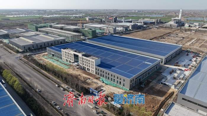 以科技为翼 逐梦工业苍穹，矗峰重工迅速崛起成为国内升降平台产业领军者