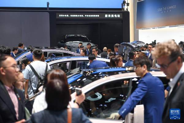 “让AI帮我开车”——完全自动驾驶还有多远?