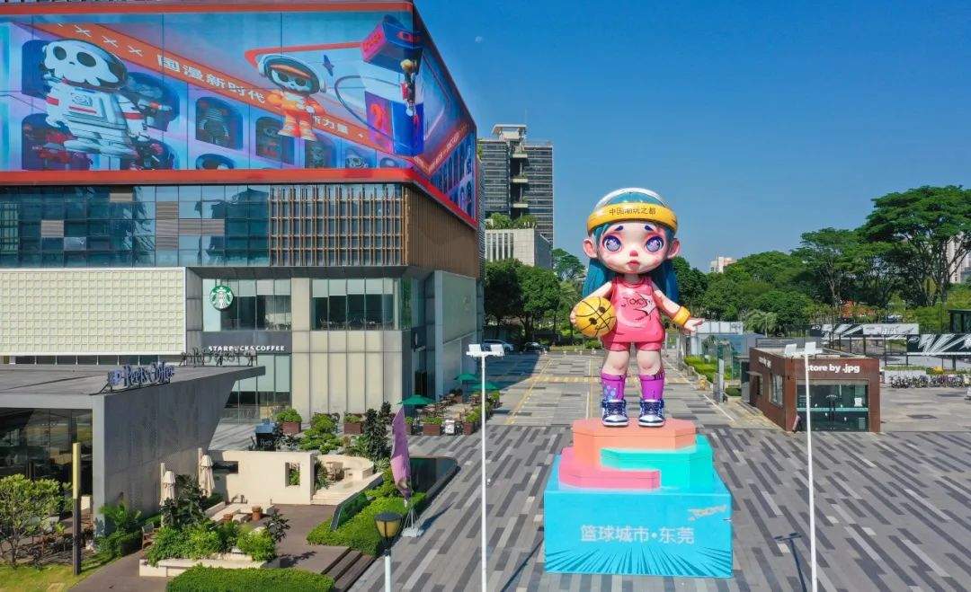 你的潮玩,10件中至少8件来自这个小镇