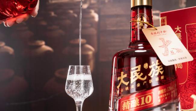 聚会用酒消费趋势观察:百元档酱香白酒成性价比焦点 多品牌选购解析