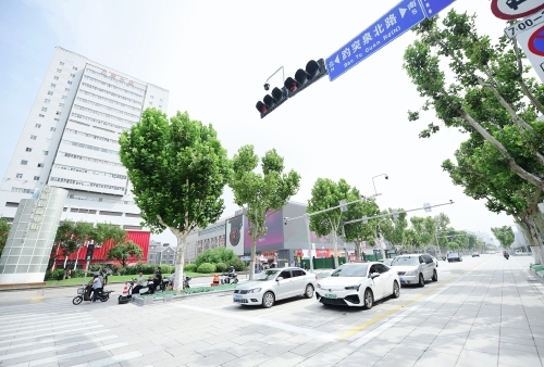 泉城路全段恢复通行