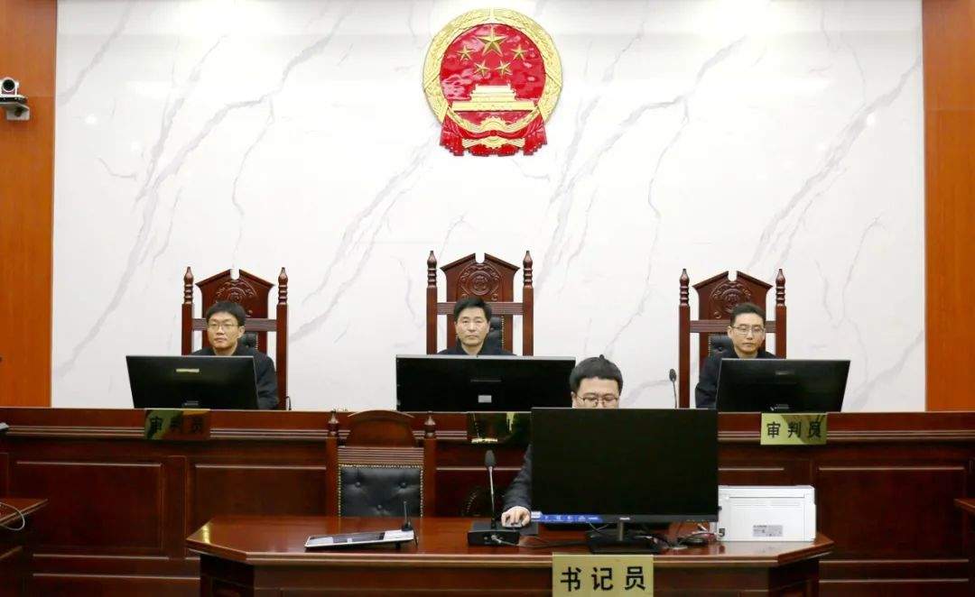 泰安市岱岳区原区委书记王长勇行贿受贿案一审宣判