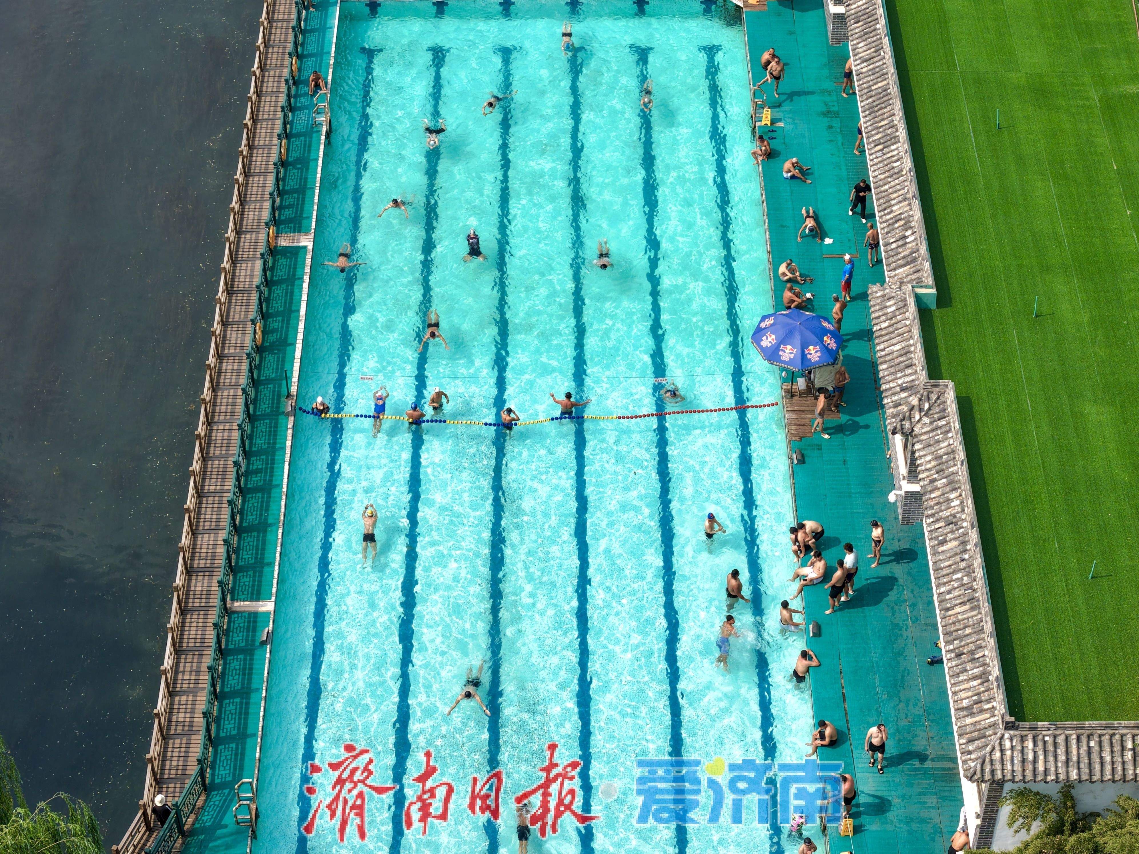 济南泉水浴场成初夏“避暑天堂” 市民游客畅享天然清凉