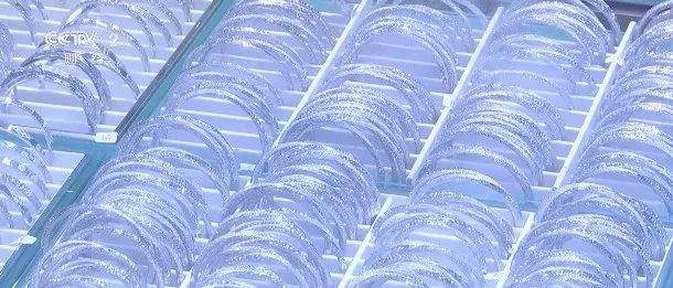 卖爆了！铂金价格，大涨！什么情况？